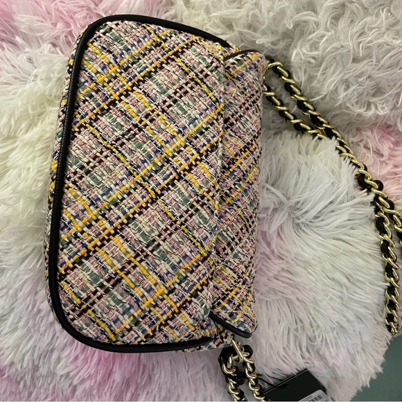 BNWT - Picture 4 of 4